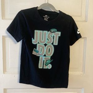 Nike Boys SZ 7 T-Shirt